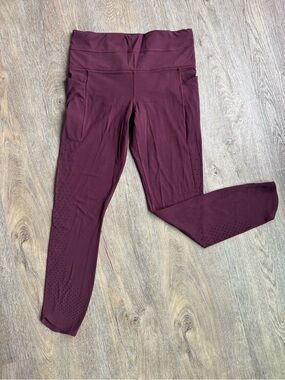Athleta Salutation Powervita LaserCut 7/8 Leggings